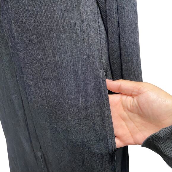 Chicos Travelers Womens Size 2 Black Slinky Button Front Cardigan Sweater - Picture 3 of 6